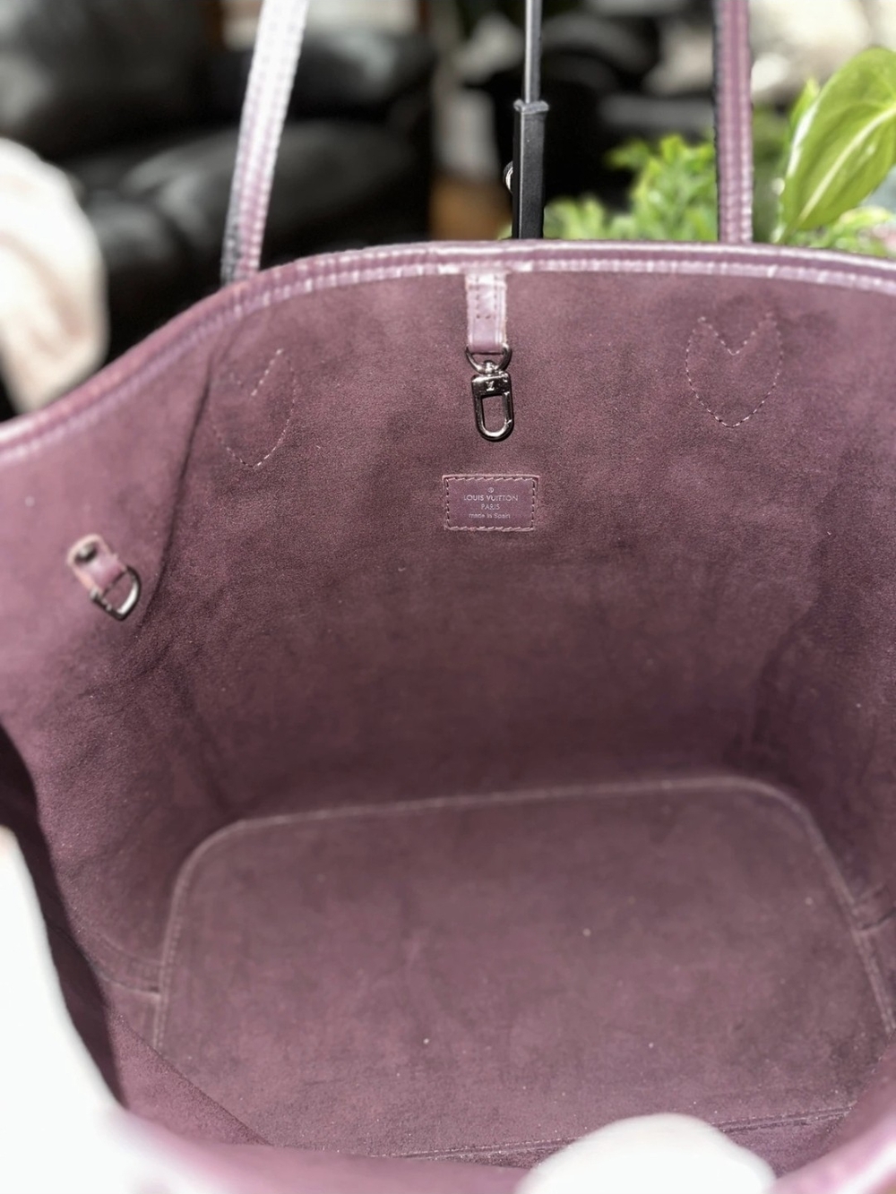 Louis Vuitton  Epi Leather Tote Bag in Deep Burgundy, 3 pieces - Picture 5 of 16